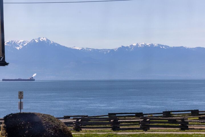 Property Photo: 16 Howe St BC V8V 4K3