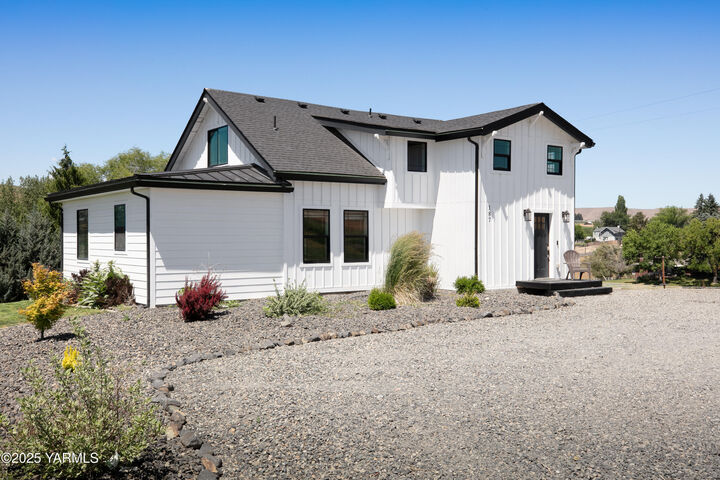 187 Braxton Ln  Selah WA 98942 photo