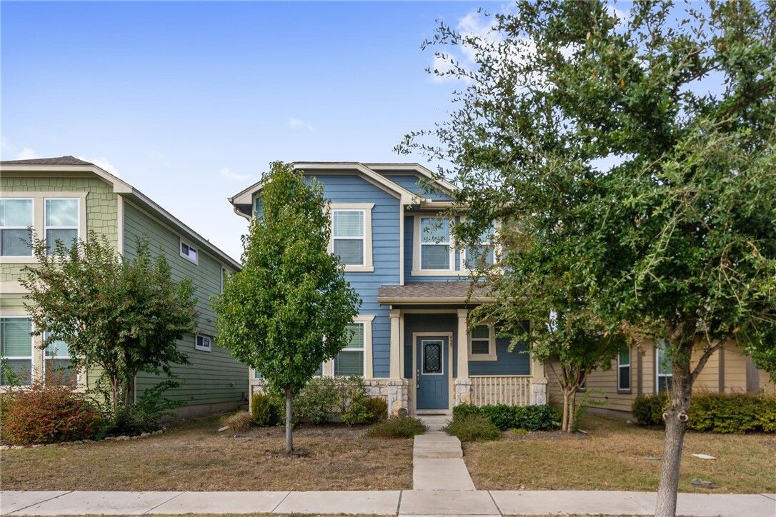 Property Photo:  929 Alamo Plaza Drive  TX 78613 
