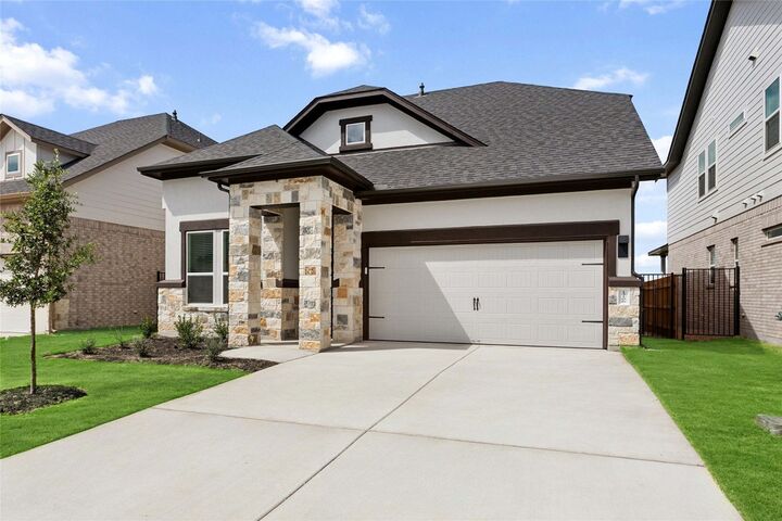 Property Photo:  13106 Geary Drive  TX 78652 