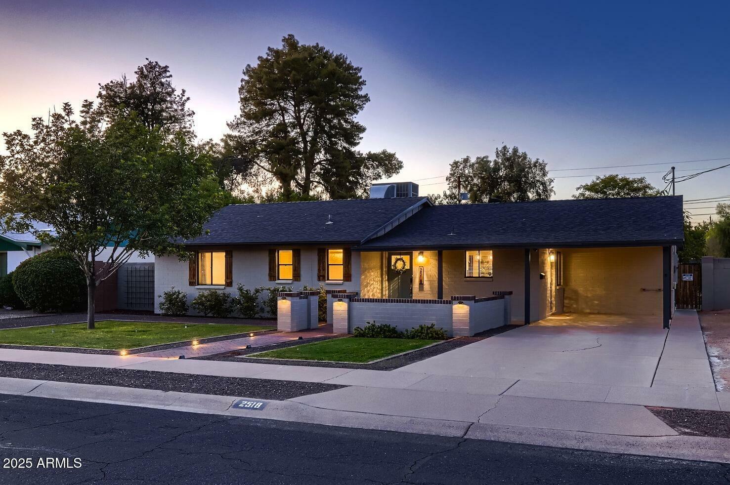 Property Photo:  2518 E Flower Street E  AZ 85016 
