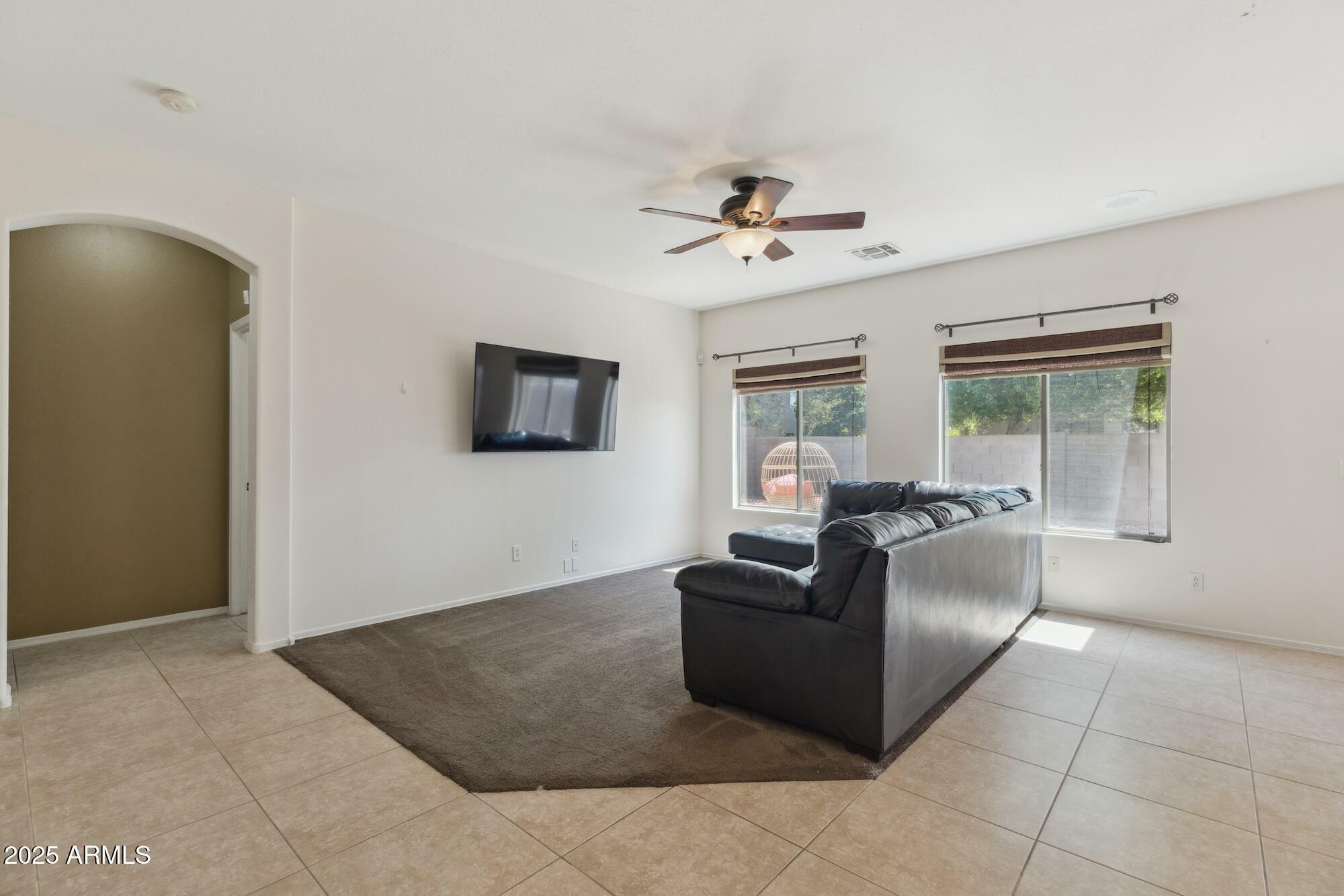Property Photo: 6425 S Kimberlee Way AZ 85249