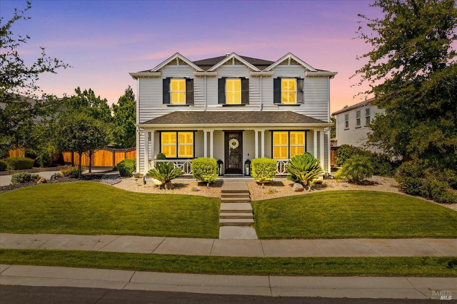 Property Photo:  466 Peacock Way  CA 95688 