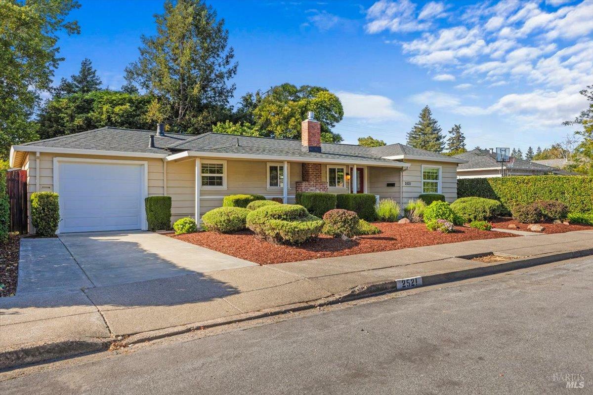 Property Photo: 2521 Valley Center Drive CA 95405