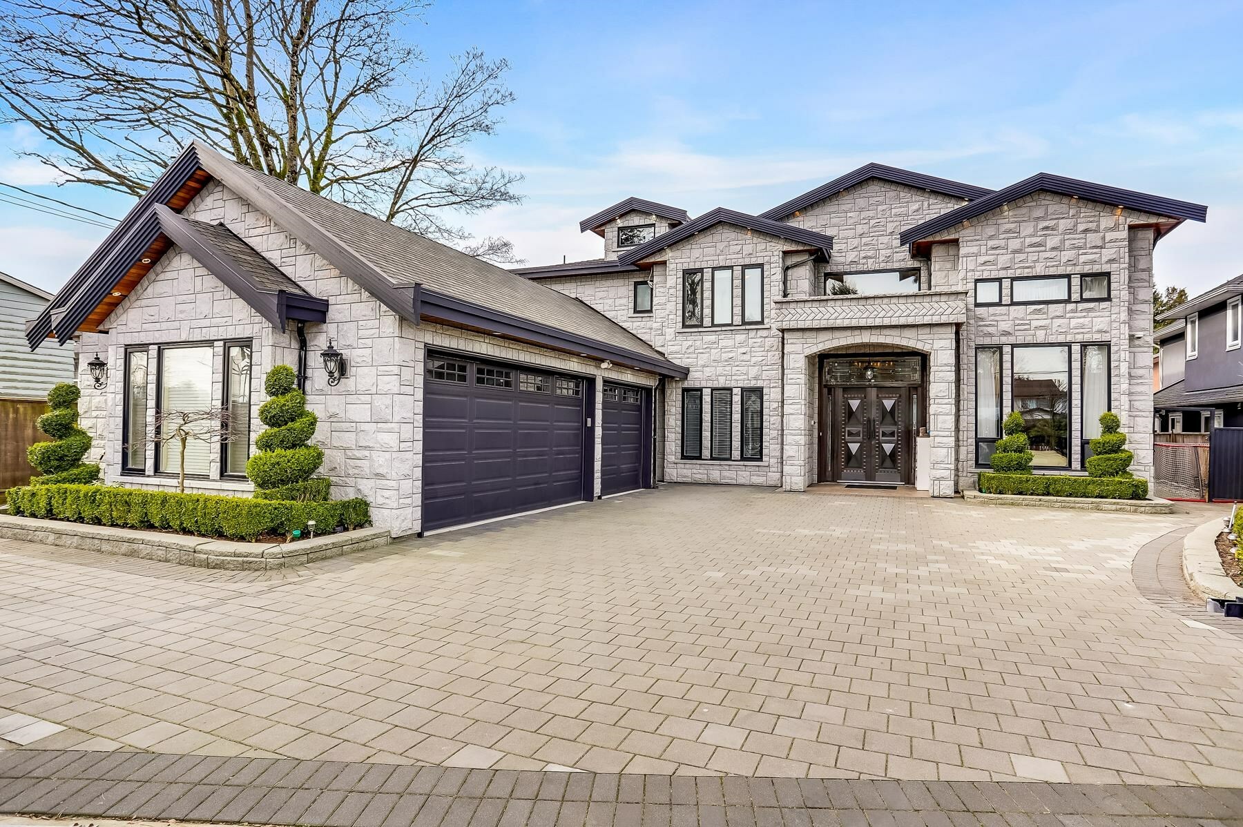 Property Photo:  2091 McLennan Avenue  BC V6X 2N3 