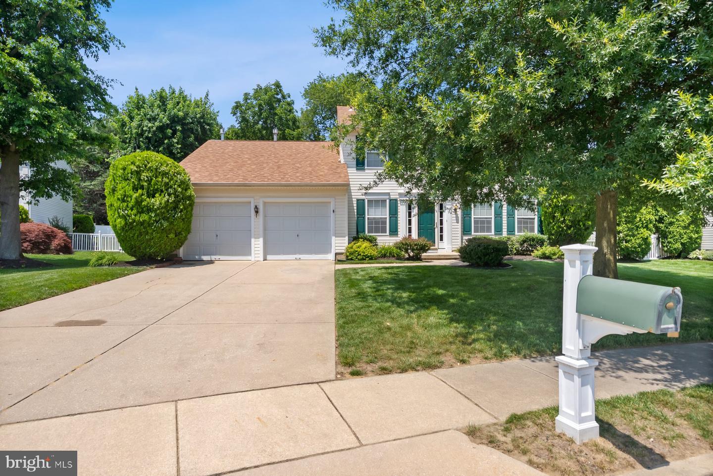 Property Photo: 38 Flemish Way NJ 08048