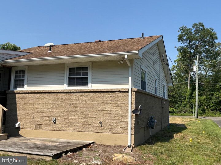 Property Photo:  328 Riverside Drive  NJ 08360 
