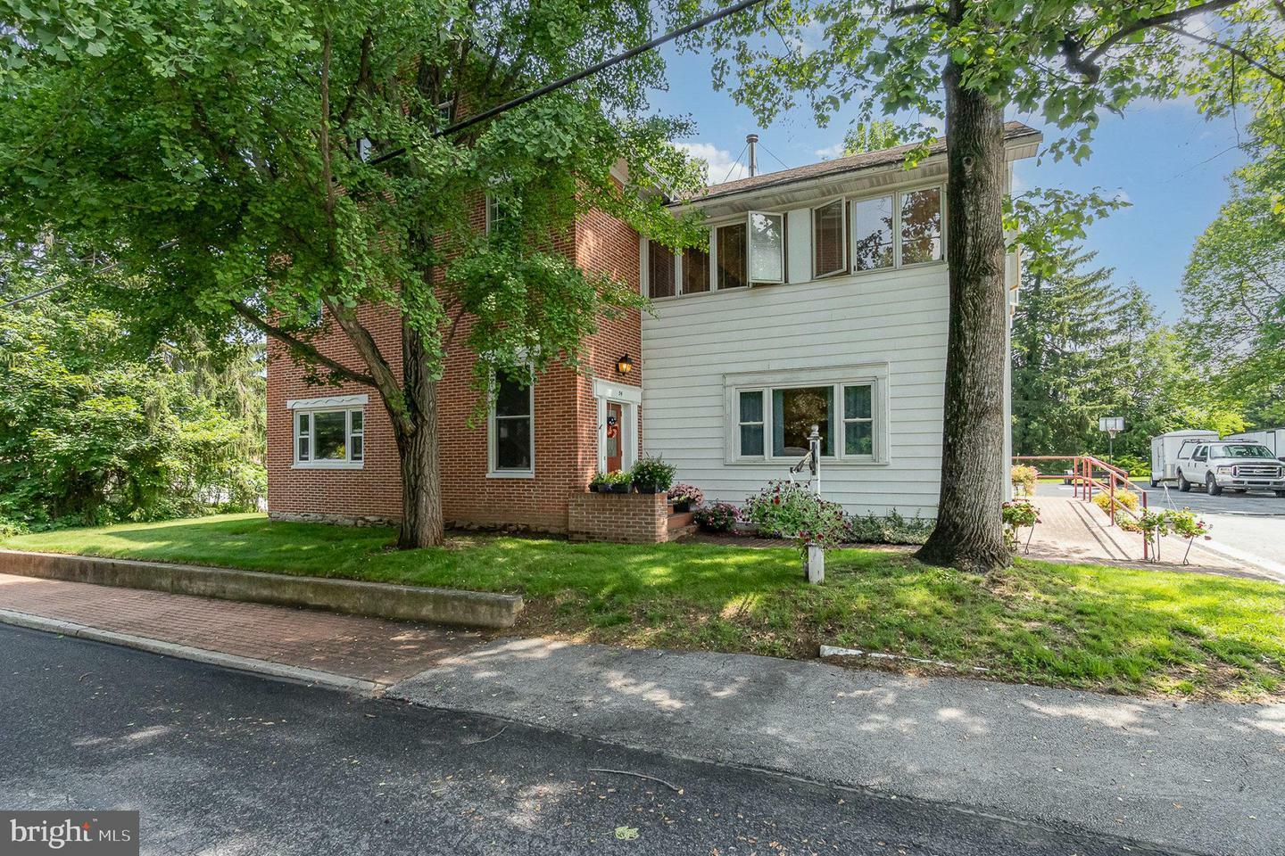 Property Photo: 54 S High Street PA 17303