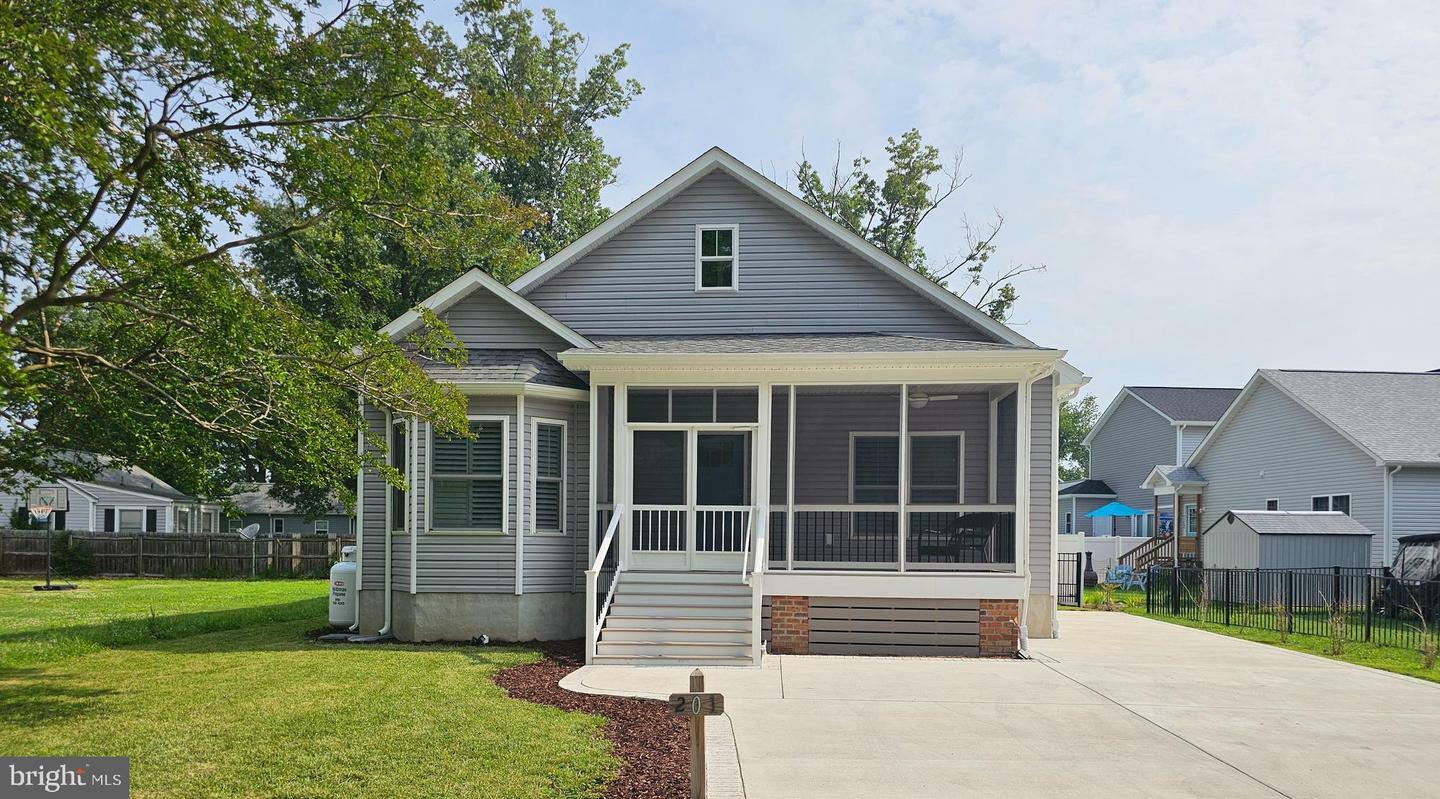 Property Photo: 201 Lawrence Lane VA 22443