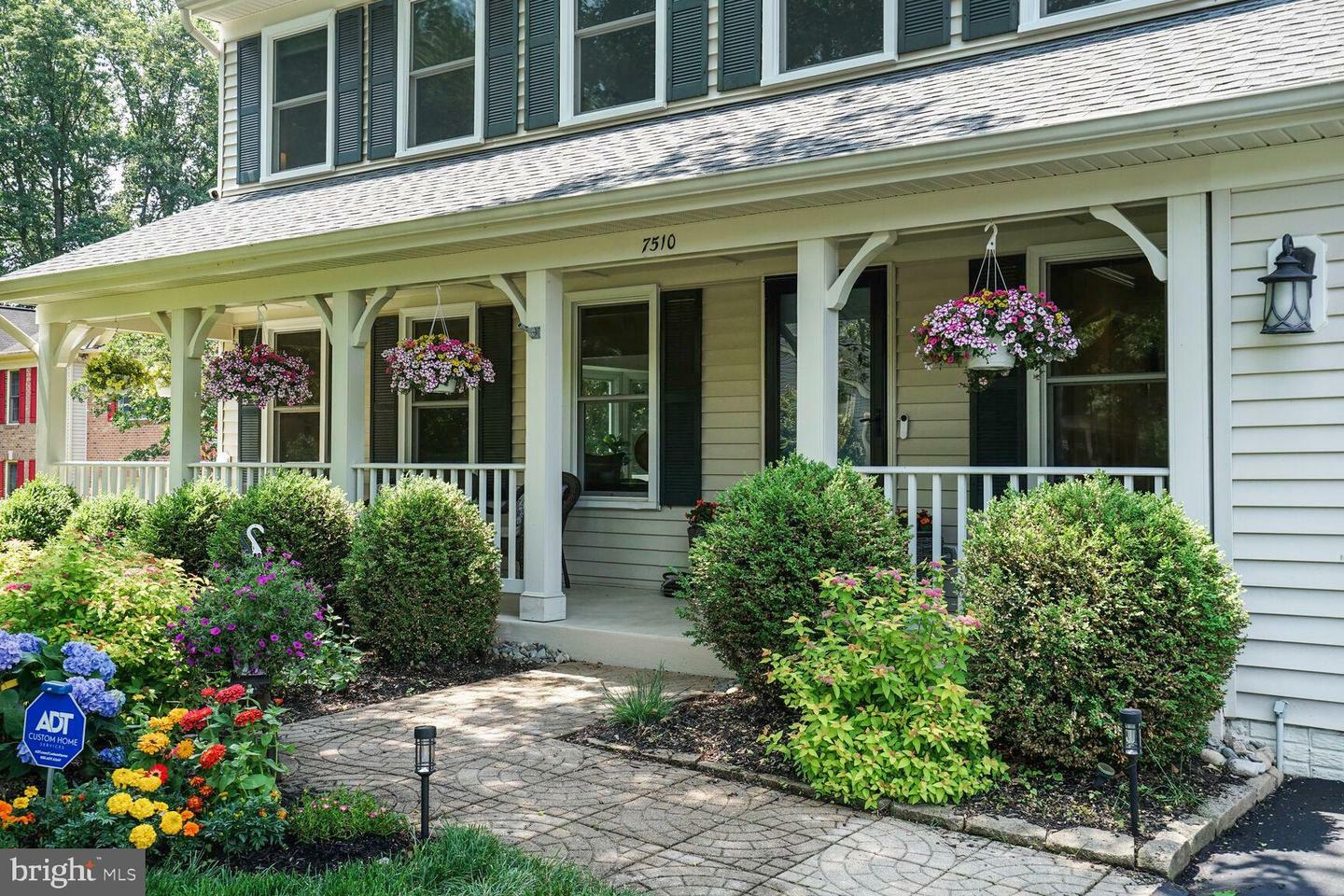 Property Photo: 7510 Mullingar Court VA 22153