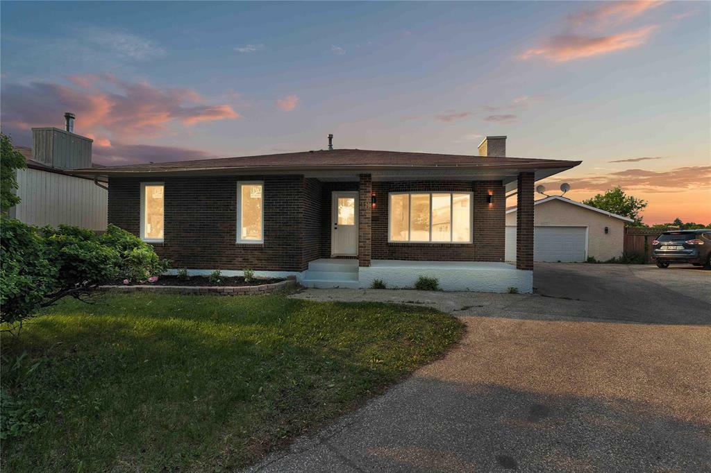 Photo de la propriété: 18 McInnes Place MB R2R 2A3