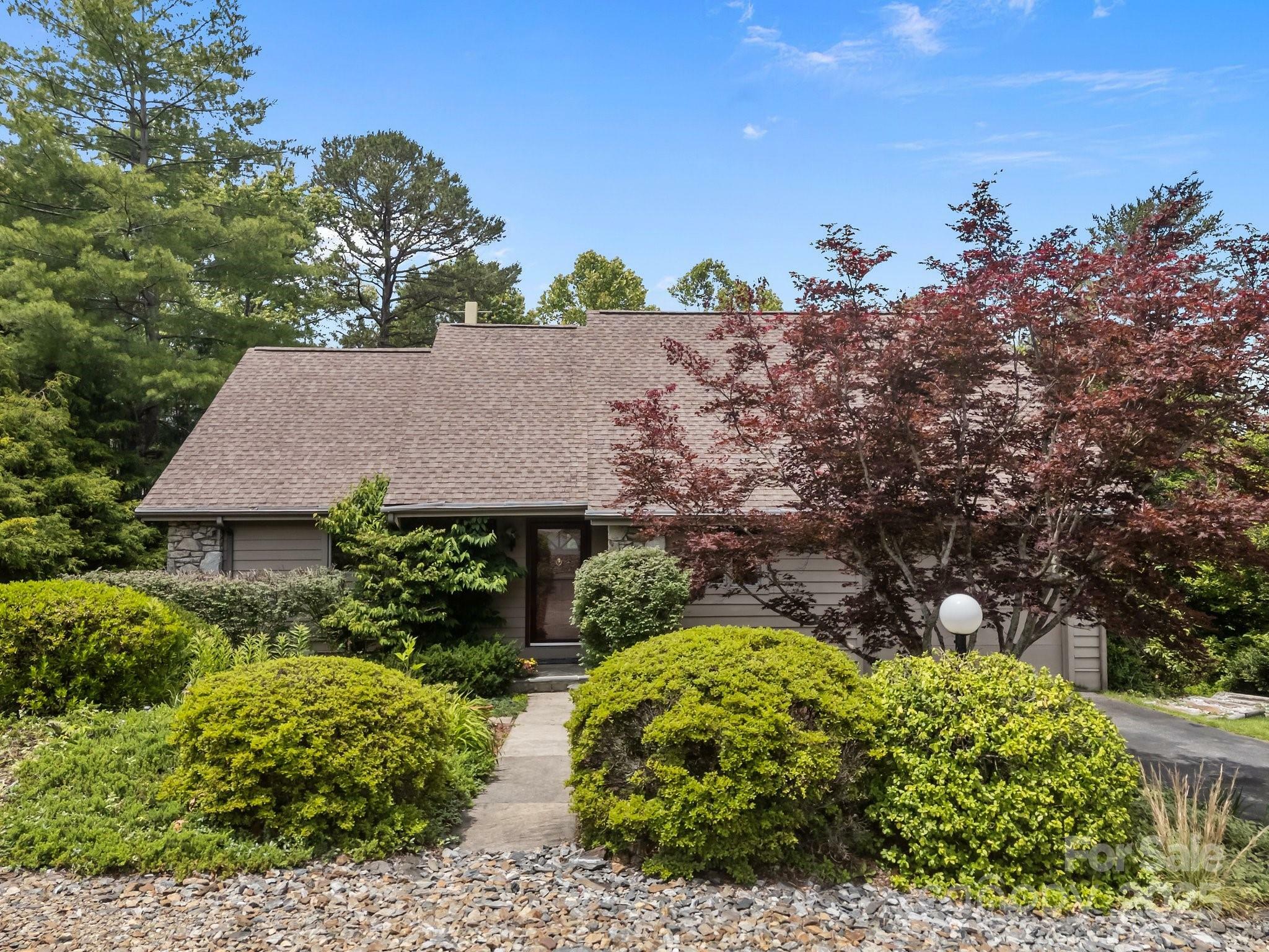 4 Zachary Ridge Road  Asheville NC 28804 photo