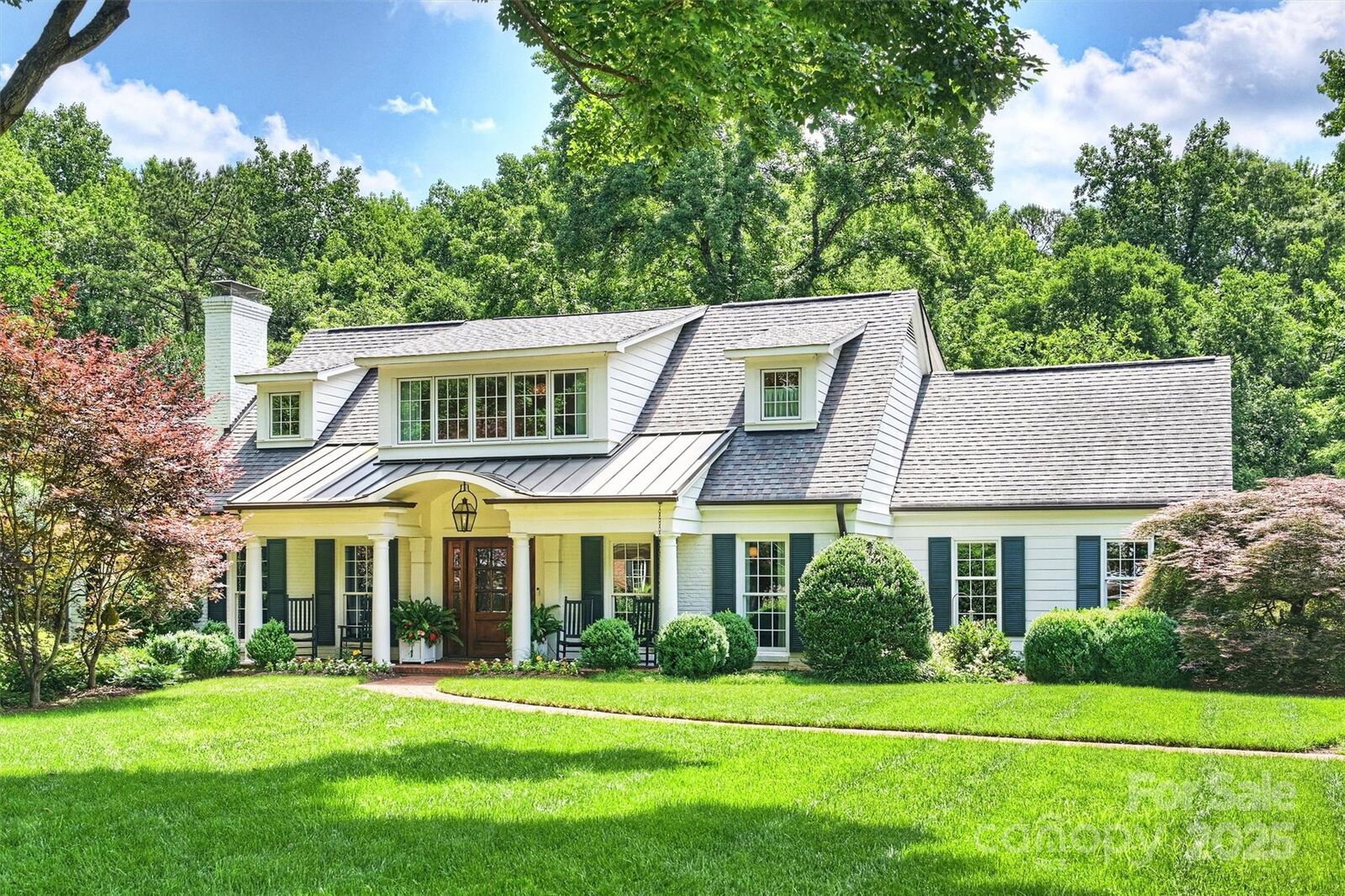 Property Photo:  2011 Fromby Court  NC 28211 