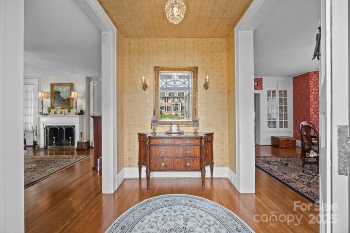 Property Photo:  603 S Fulton Street  NC 28144