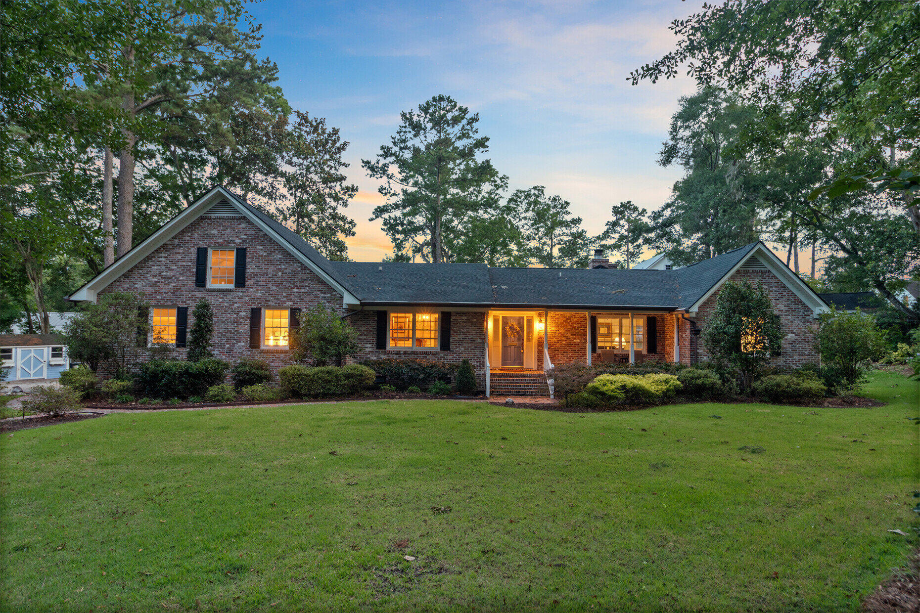 Property Photo:  110 W 2nd South Street  SC 29483 