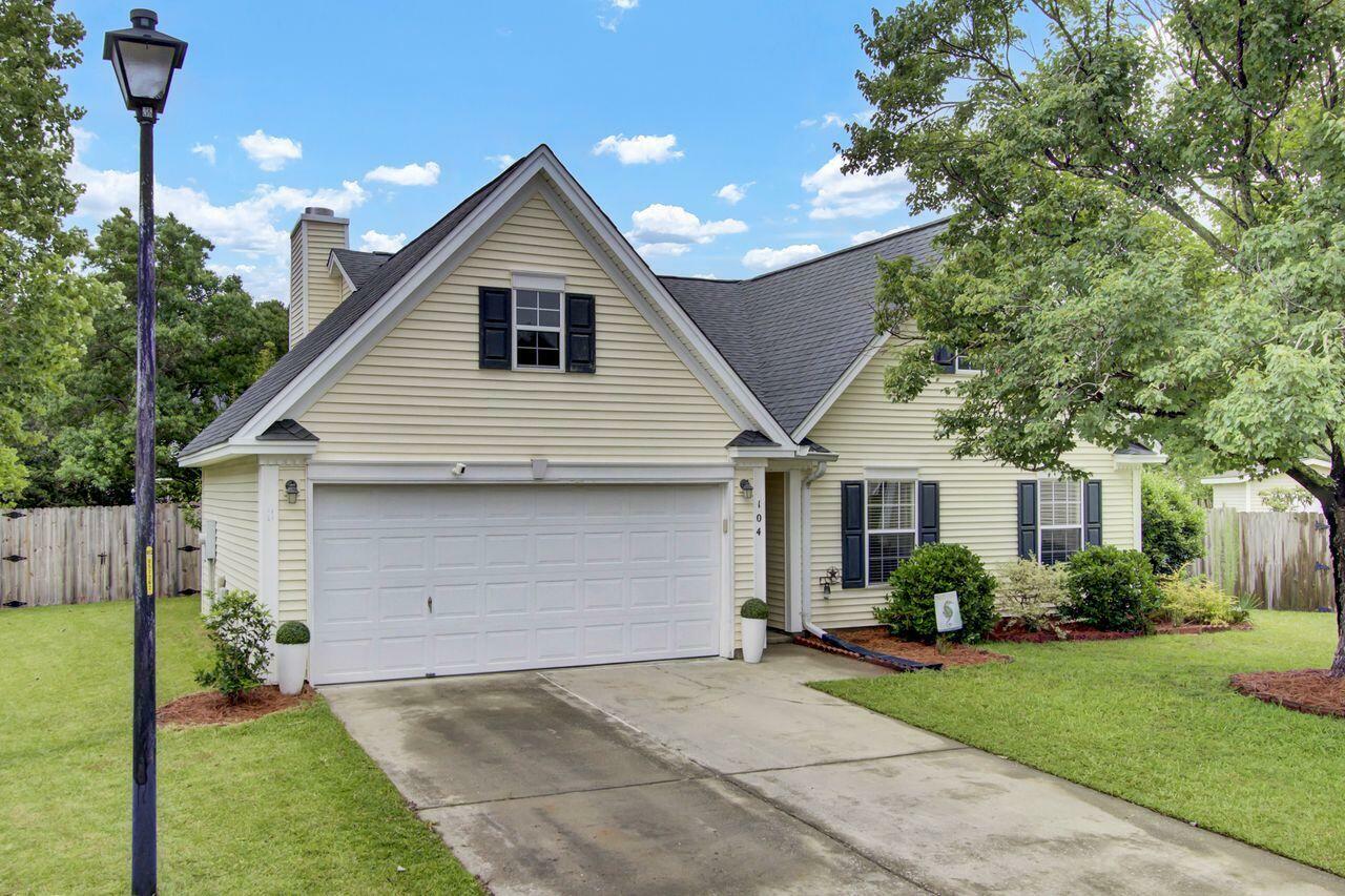 Property Photo: 104 Lancaster Court SC 29445