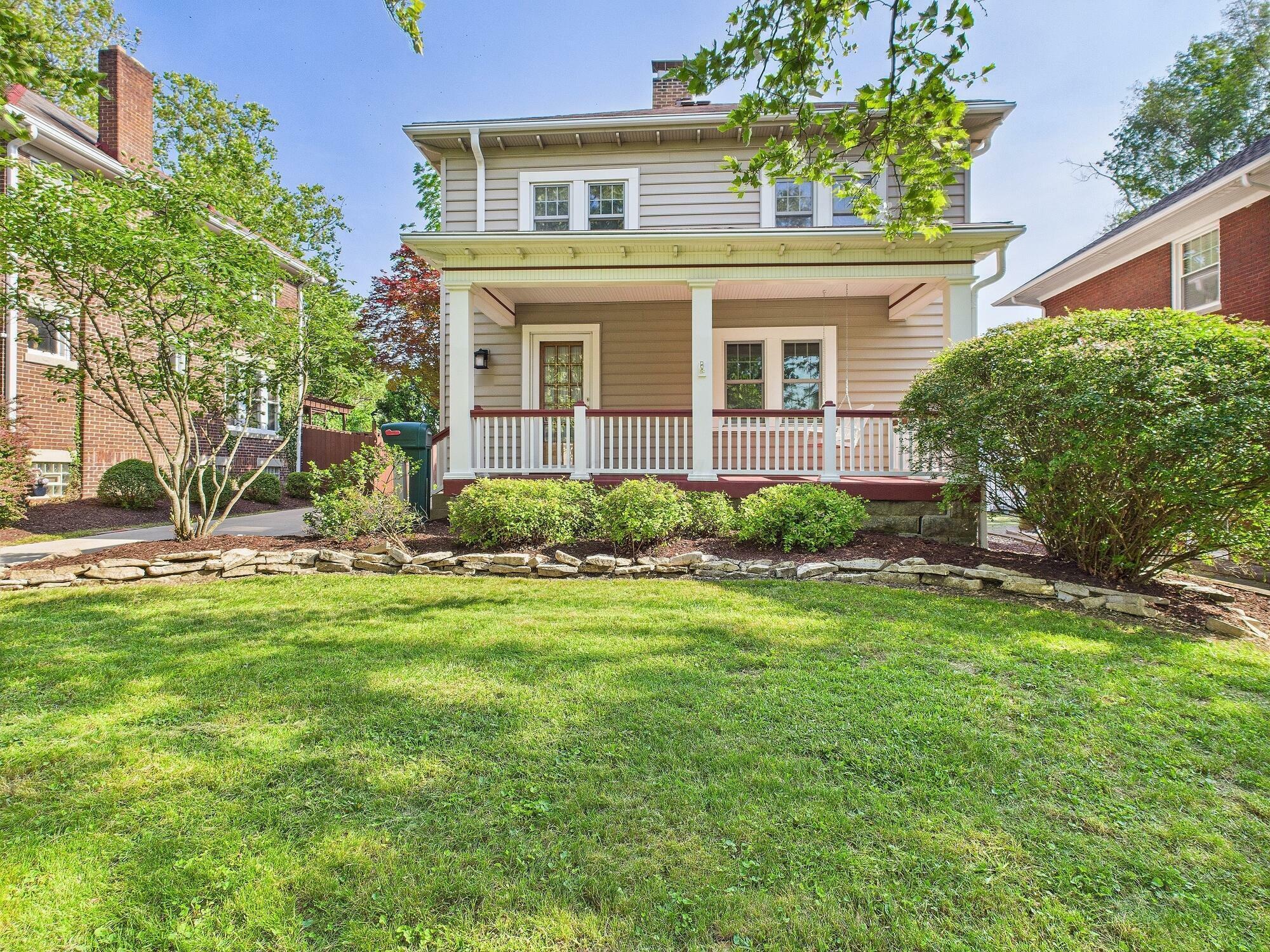 Property Photo: 217 Blenheim Road OH 43214