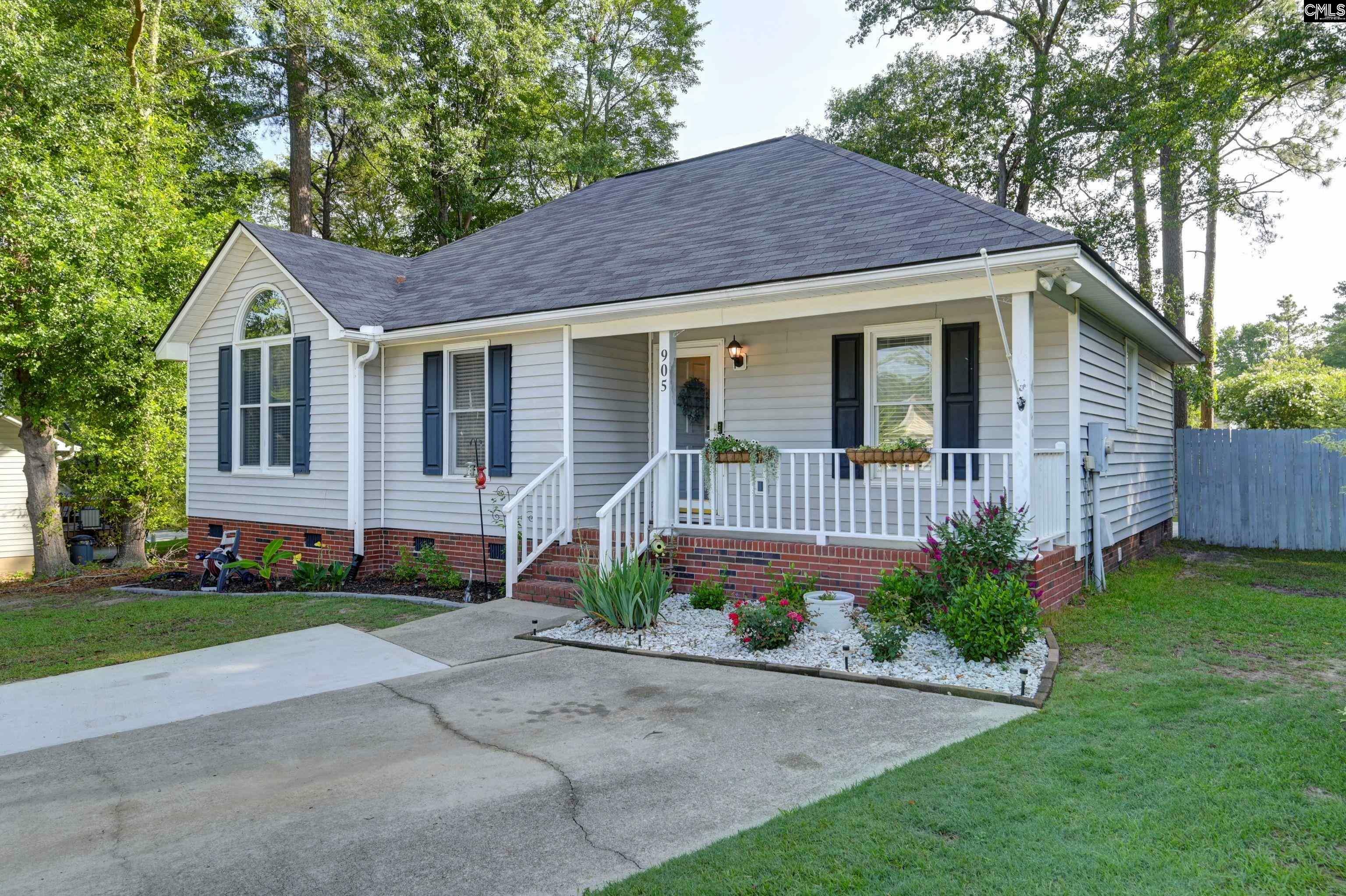 Property Photo: 905 Hickory Glade SC 29073-7436