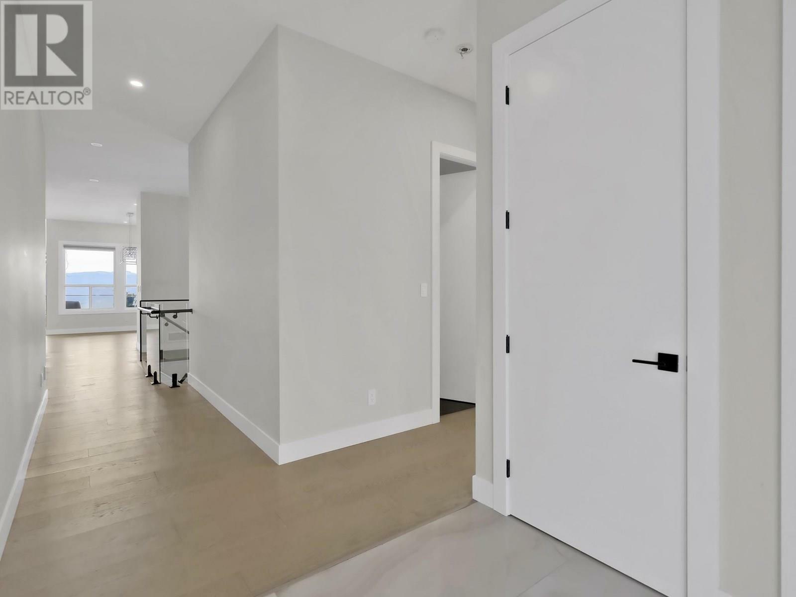 Property Photo: 2264 Lavetta Drive BC V1P 1V1