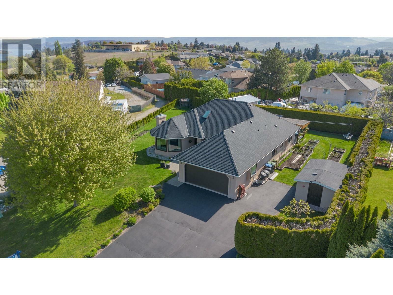 Property Photo: 2663 Paula Road BC V1Z 3L7