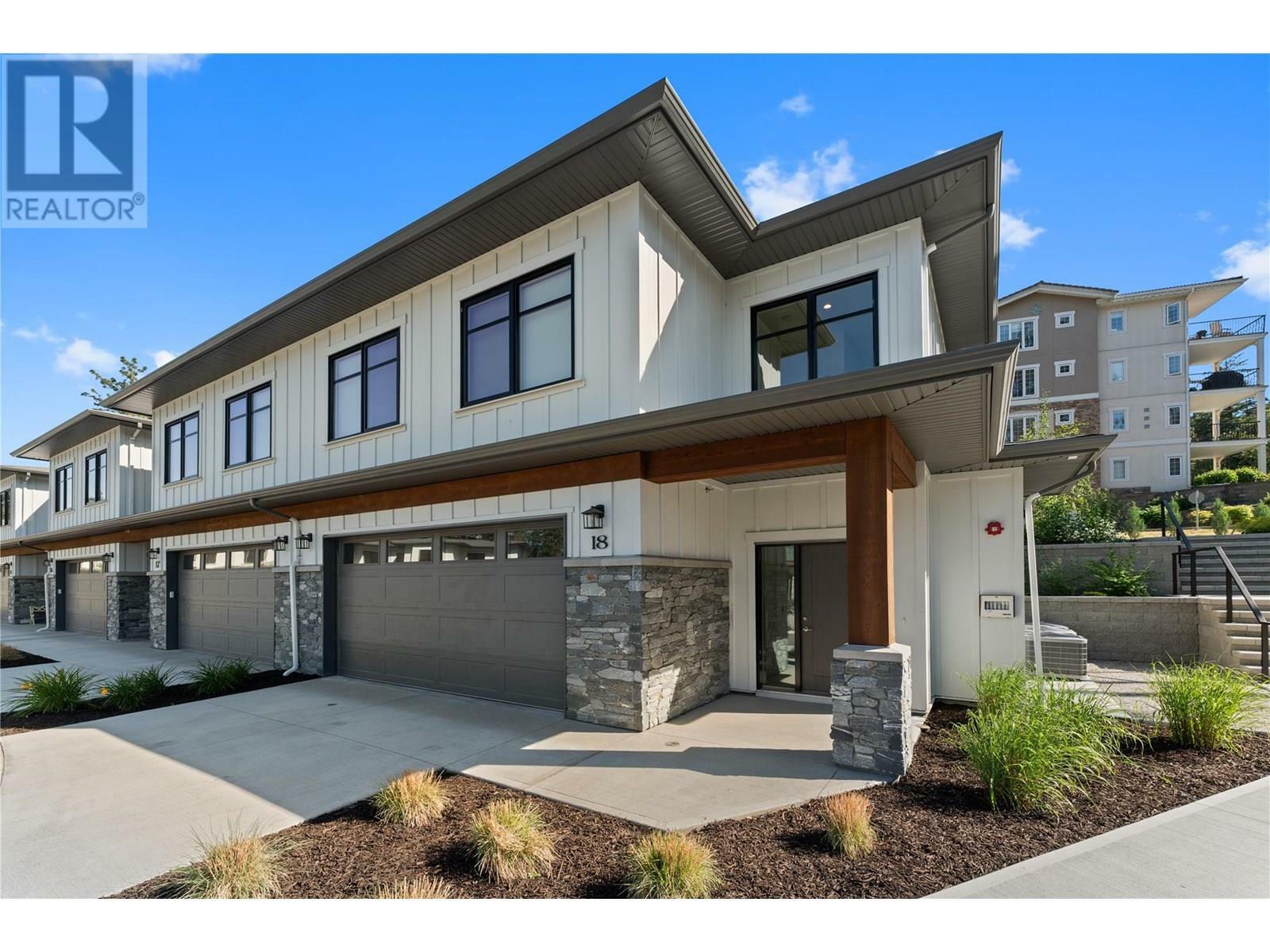 Property Photo: 1979 Country Club Drive 18 BC V1V 0H6
