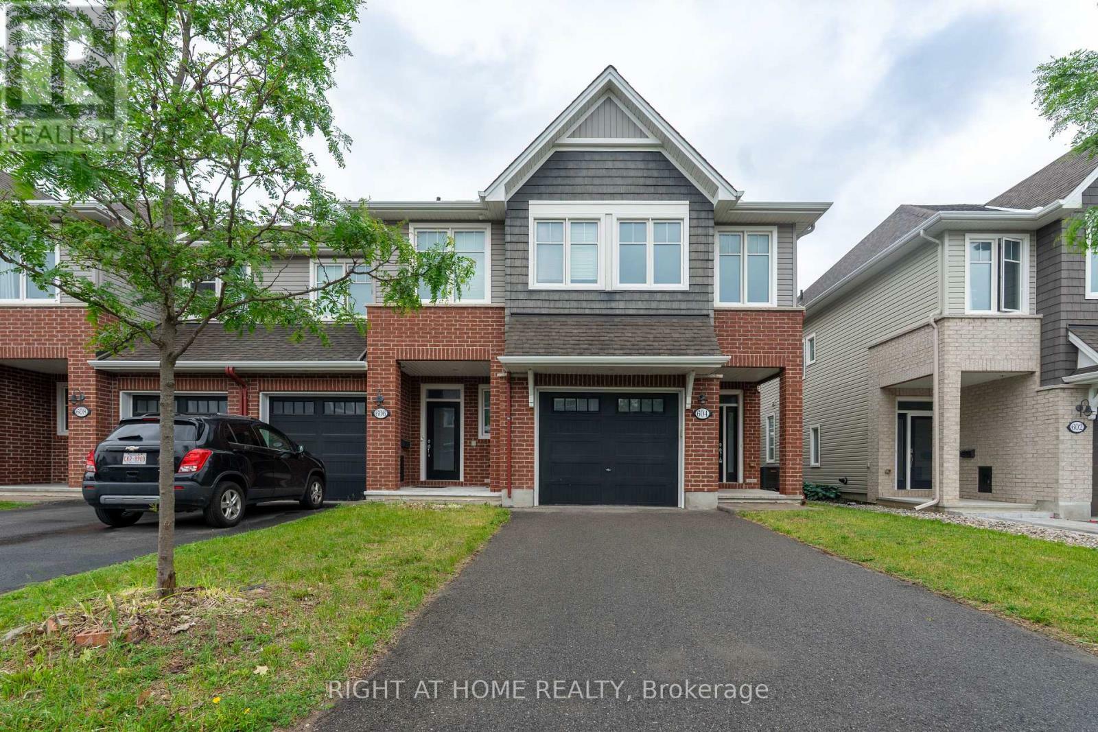 604 Egret Way  Ottawa ON K2J 6K9 photo