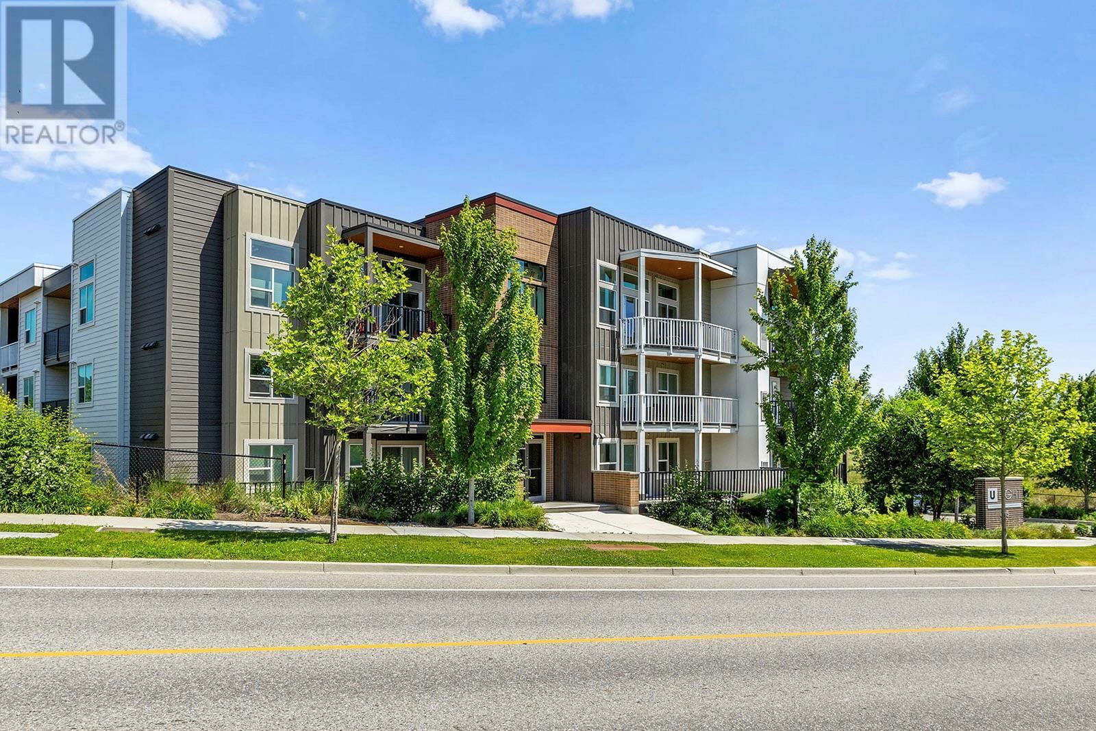 Property Photo: 625 Academy Way 203 BC V1V 0E3