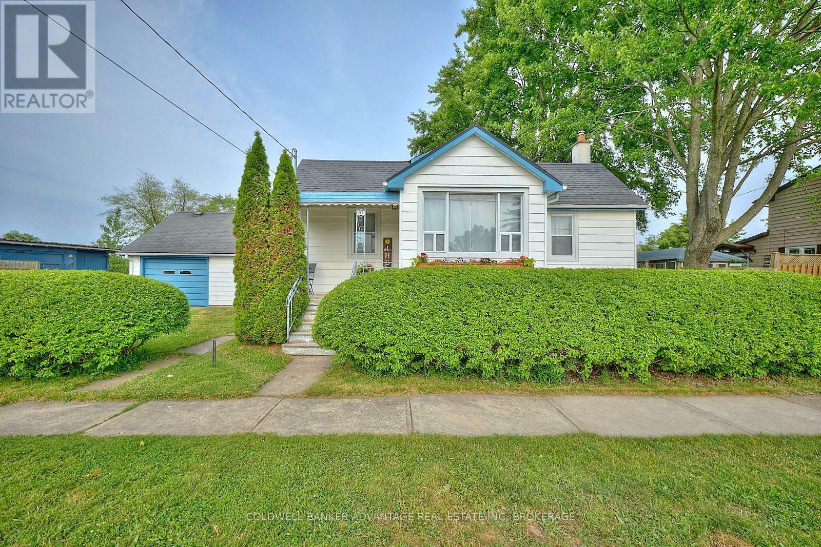 Property Photo: 112 St Augustine Avenue ON L3C 2K7