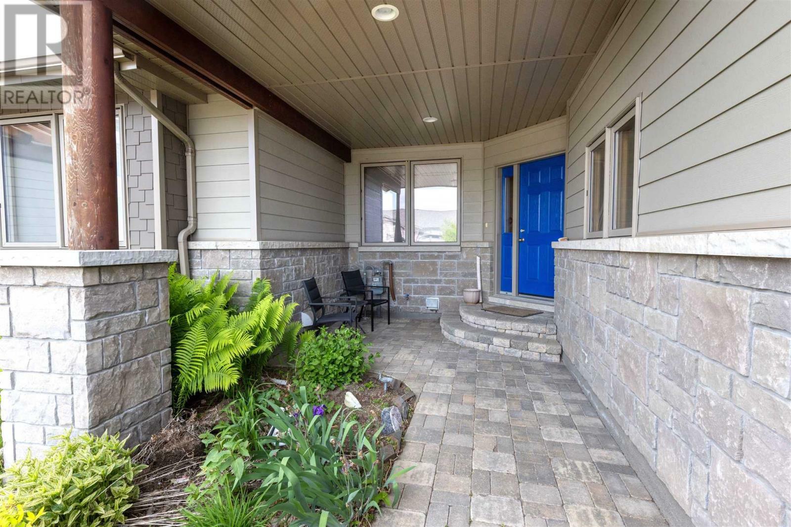 Property Photo: 1169 King George'S Pk ON P7K 1K8