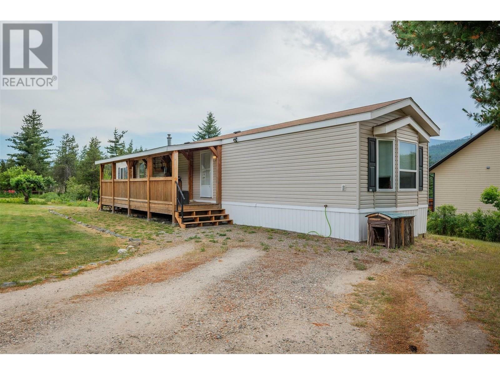 976 Waterloo Road  Castlegar BC V1N 4M3 photo