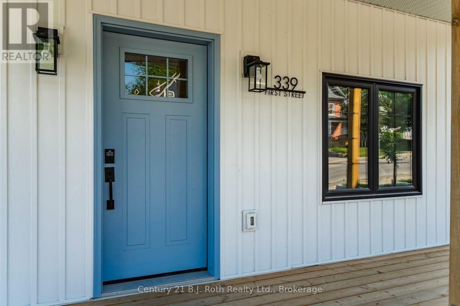 Property Photo: 339 First Street West ON L4R 3P3