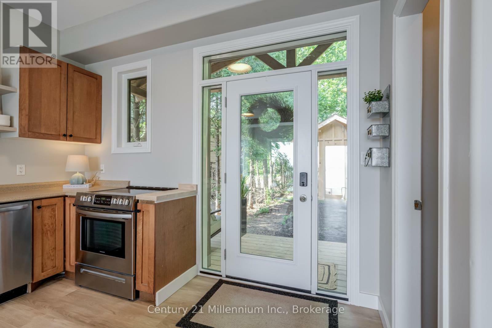 Property Photo:  75 Glen Road  ON L9Y 0X2 