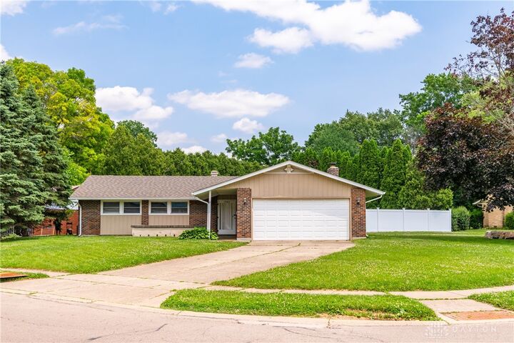 1544 Wedgewood Drive  Fairborn OH 45324 photo