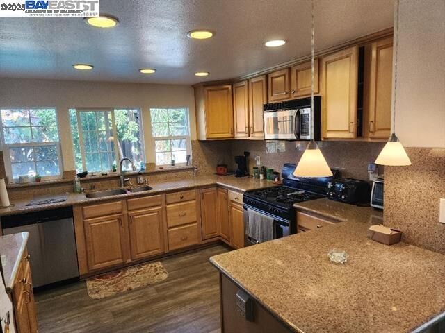 Property Photo: 36202 Worthing CA 94560