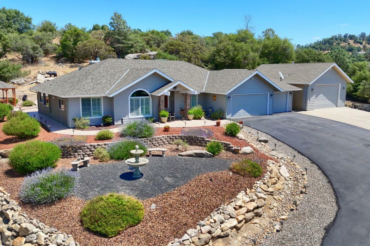 Property Photo: 47003 Lookout Mountain Drive CA 93614