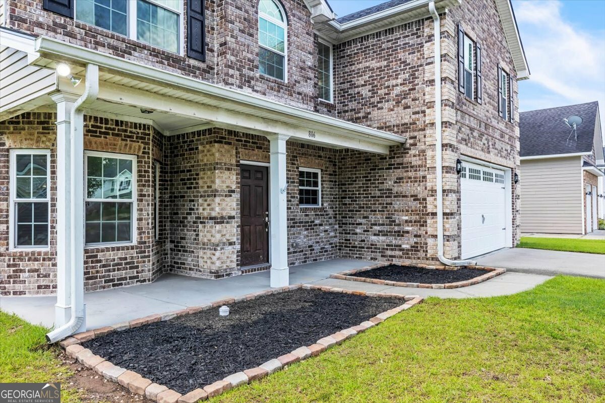 Property Photo: 806 Alyson Court GA 31313