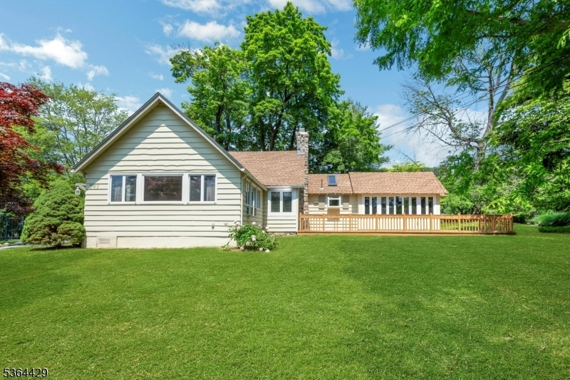 Property Photo: 547 W Shore Trl NJ 07871