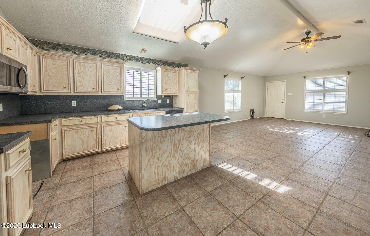 Property Photo: 2901 88th Street TX 79423