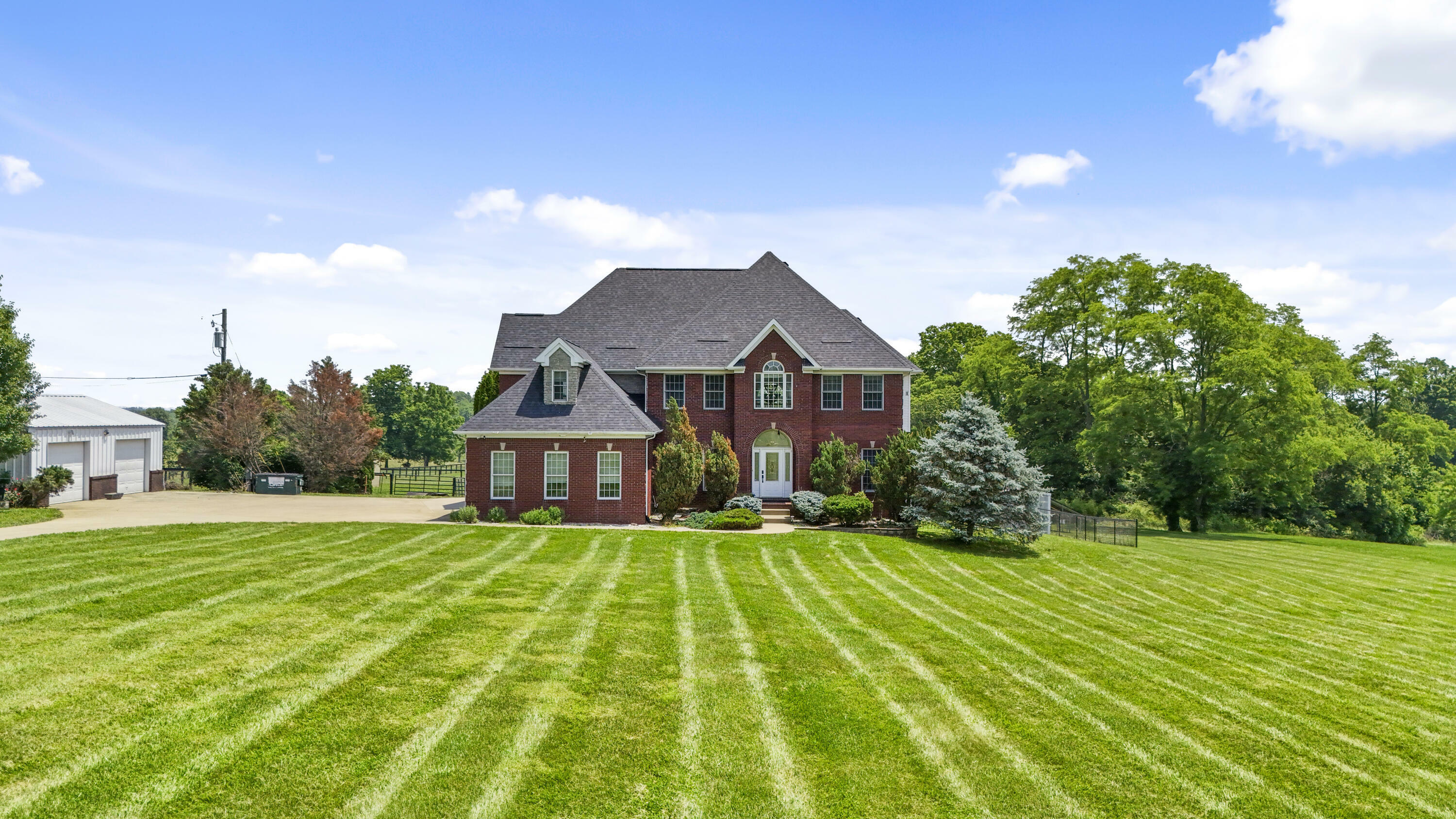Property Photo: 694 Pea Ridge Road KY 40379