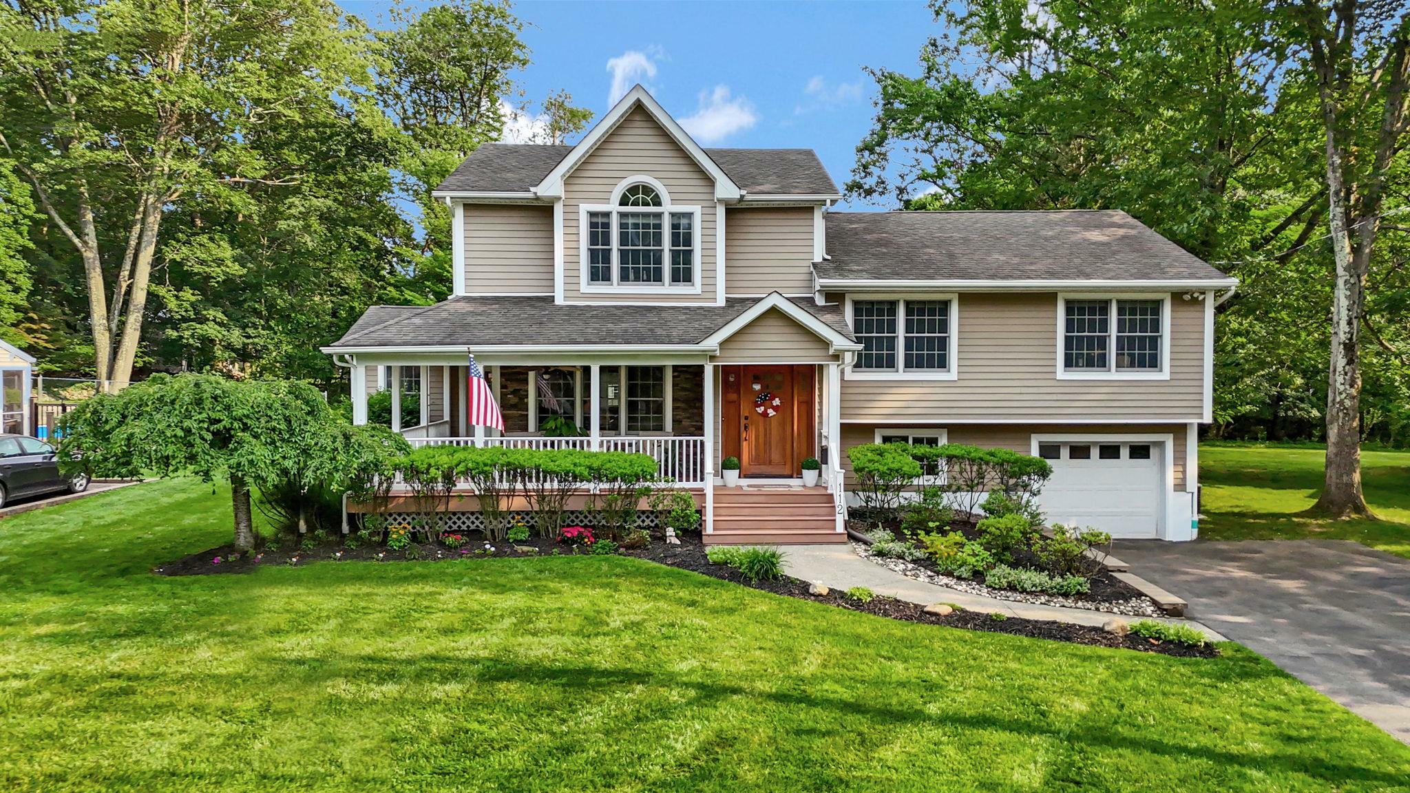 Property Photo: 112 E George Avenue NY 10965