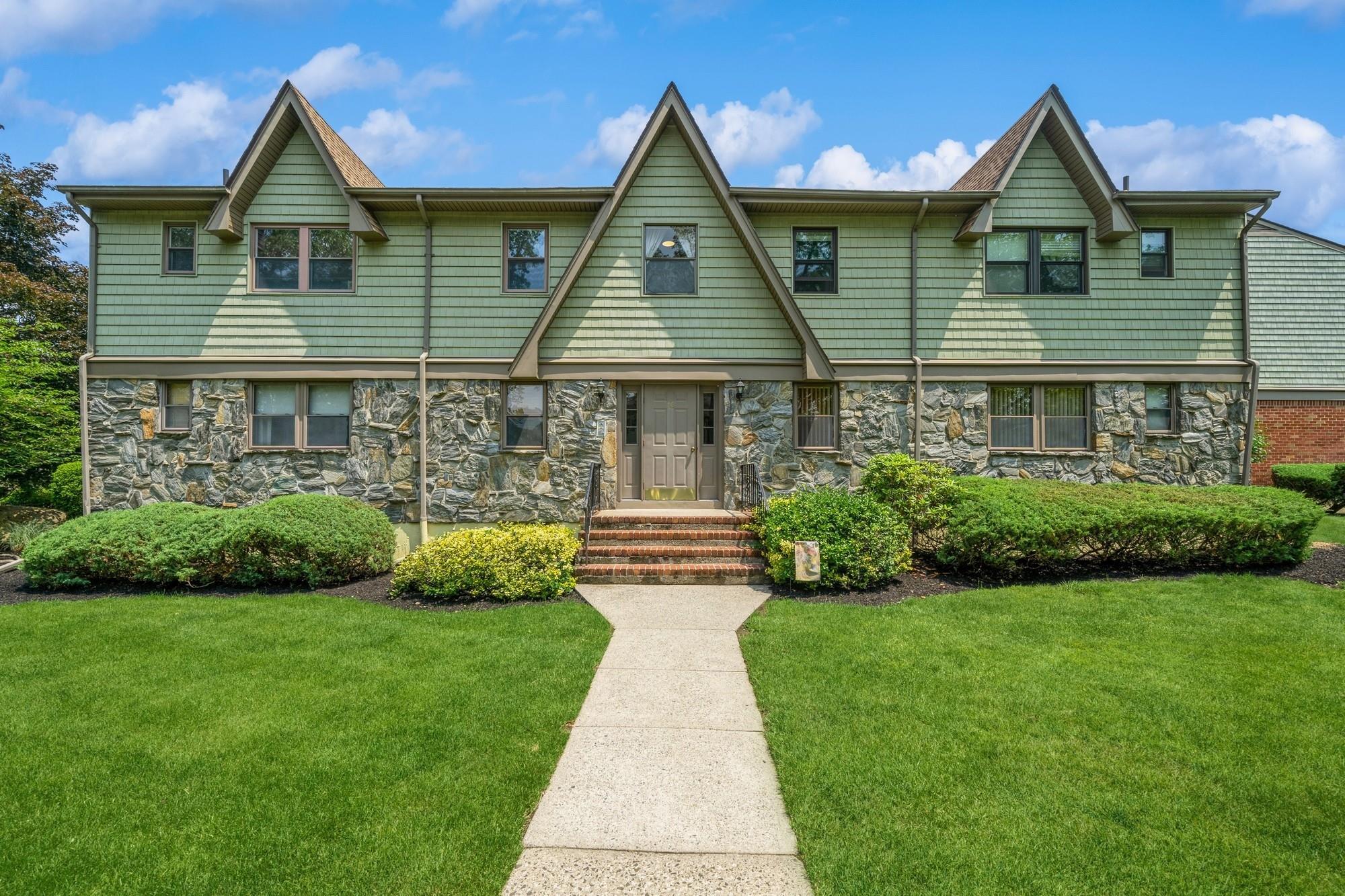 36 Milford Lane 5E  Suffern NY 10901 photo