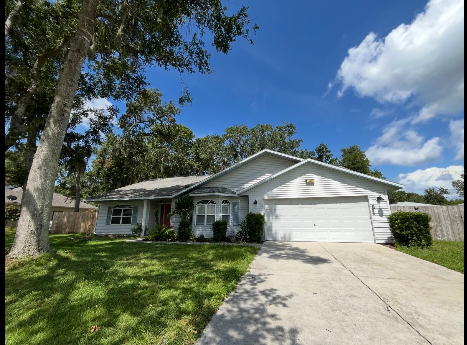 Property Photo: 35219 Haines Creek Road FL 34788
