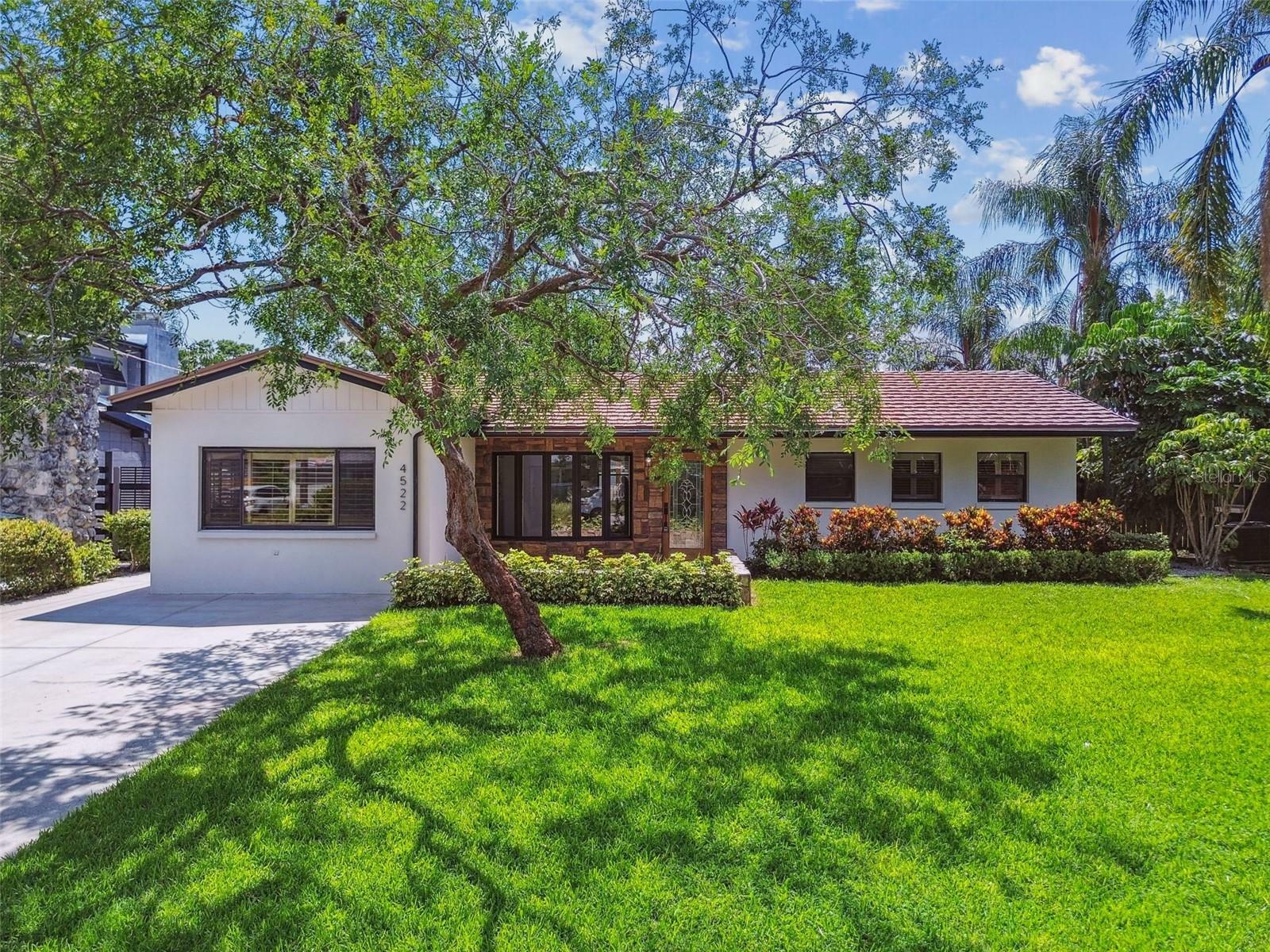 Property Photo:  4522 S Hale Avenue  FL 33611 