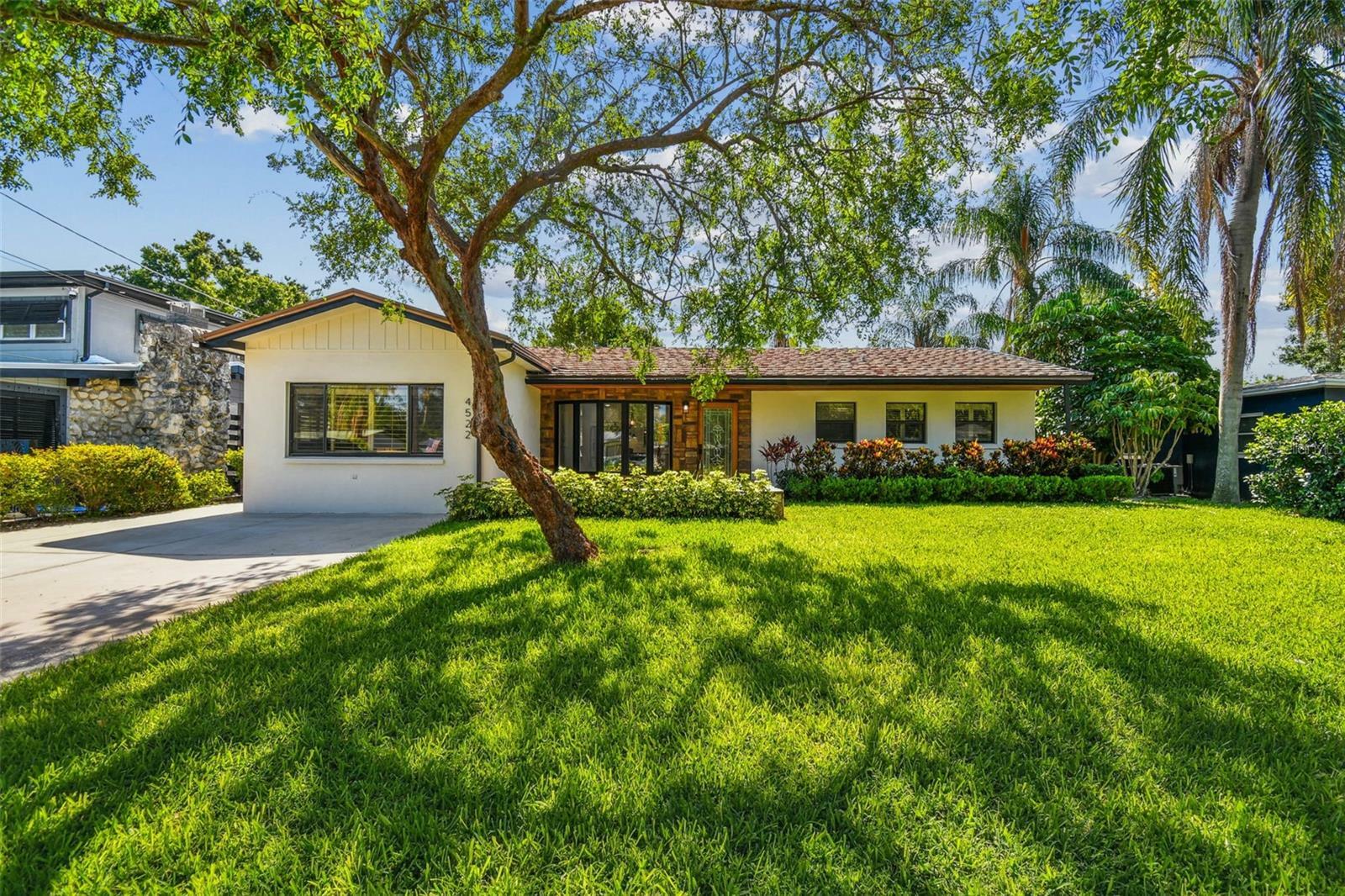 Property Photo:  4522 S Hale Avenue  FL 33611 