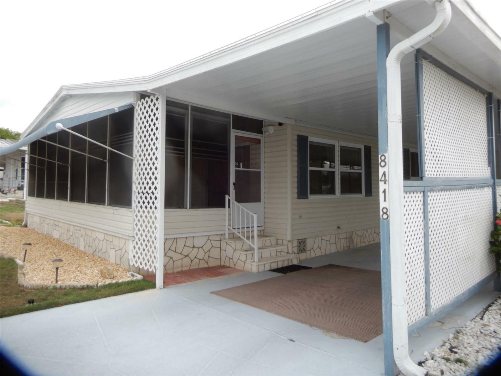 Property Photo:  8418 Central Avenue  FL 34613 