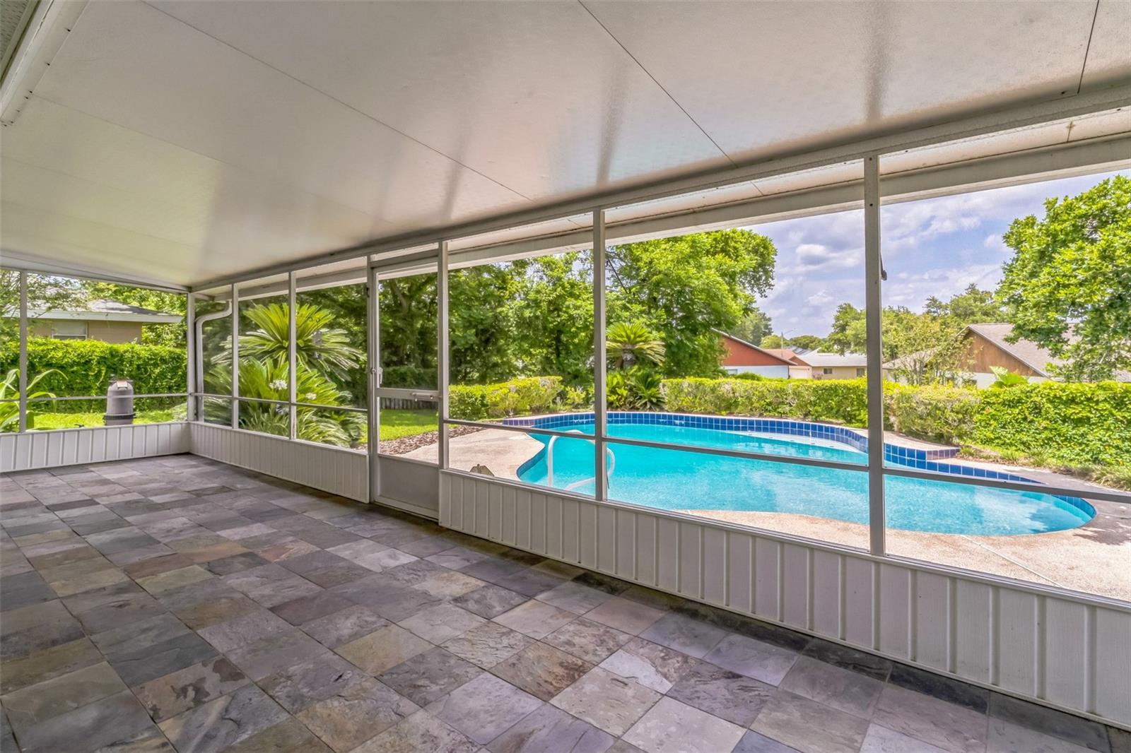 Property Photo:  403 Broadview Avenue  FL 32701 