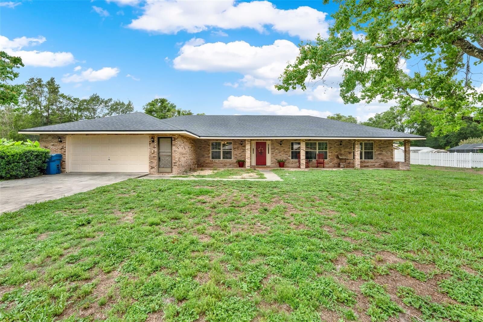 Property Photo: 1778 Woodcrest Lane FL 32720