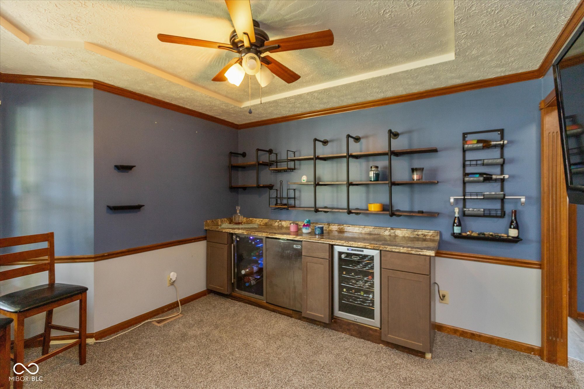 Property Photo: 1159 Oak Leaf Road IN 46131