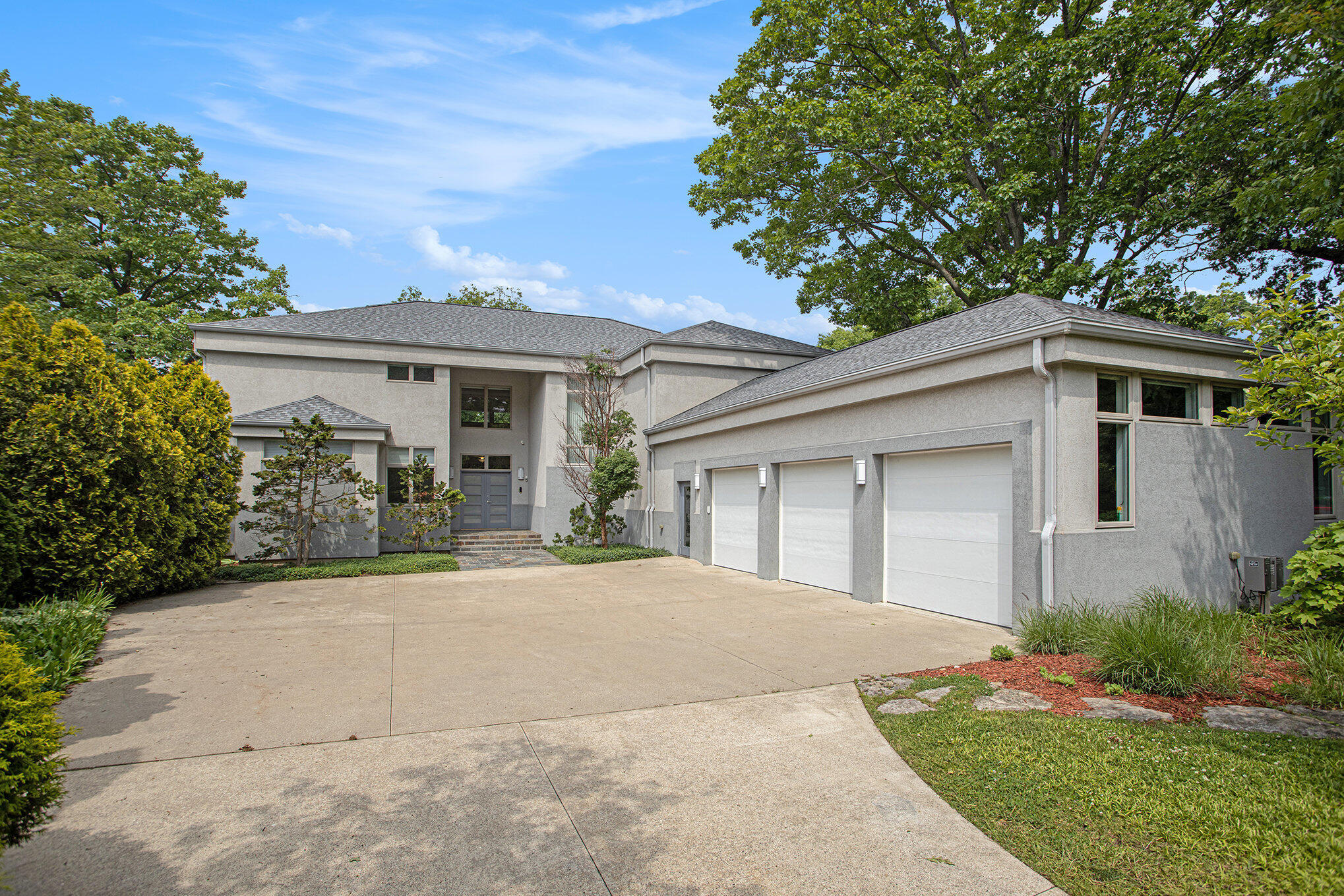 Property Photo: 20 Hiawatha Drive MI 49015