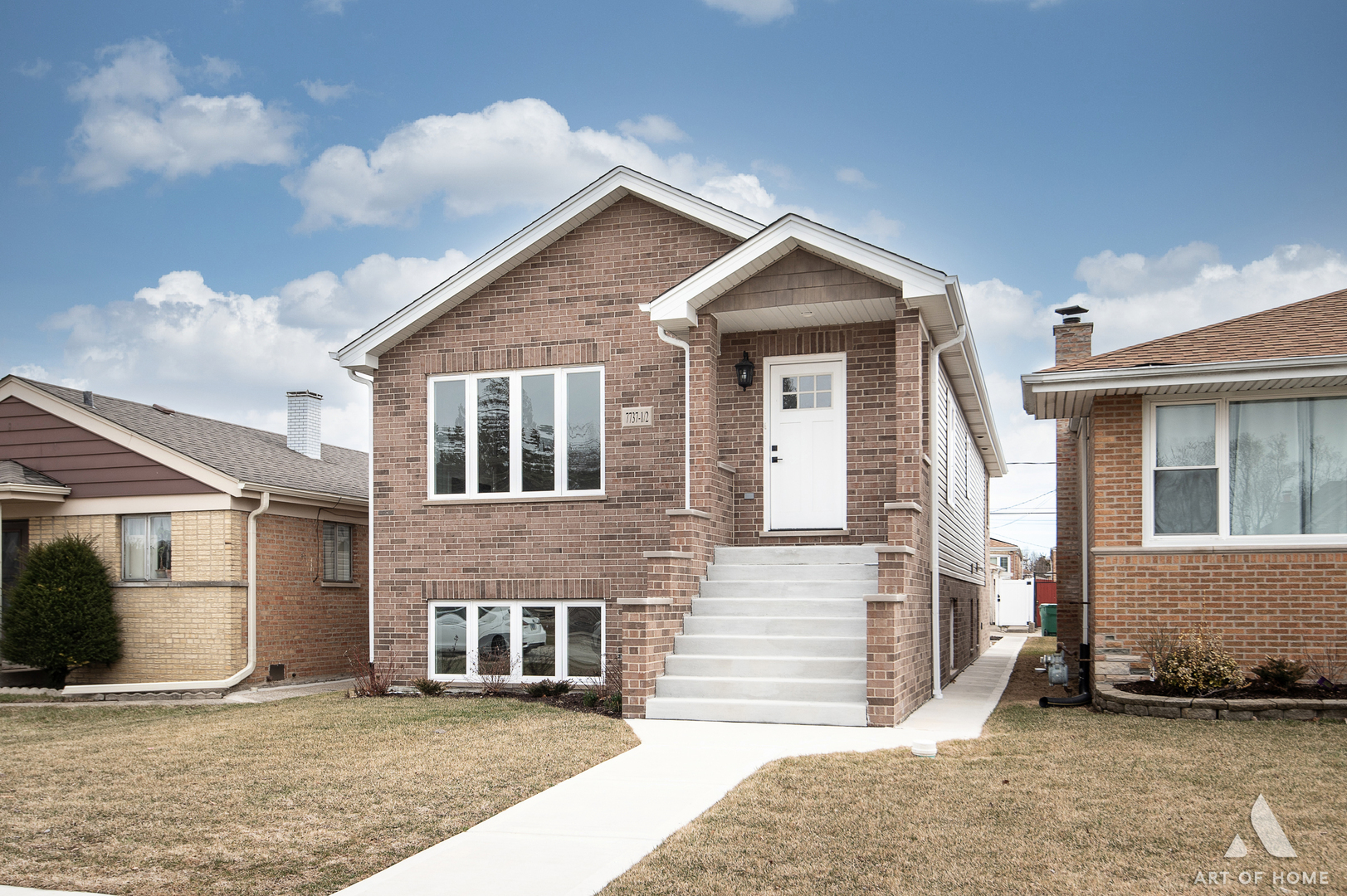 Property Photo:  7737 1/2 Nashville Avenue  IL 60459 